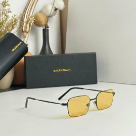 Picture of Balenciga Sunglasses _SKUfw54058719fw